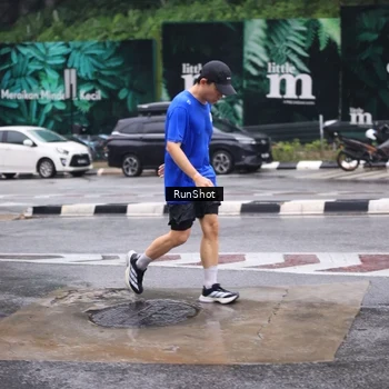 Runner Photo 7933113