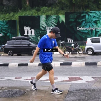 Runner Photo 7933117