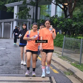 Runner Photo 7933122
