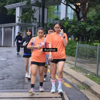 Runner Photo 7933126
