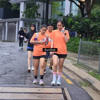 Runner Photo 7933128