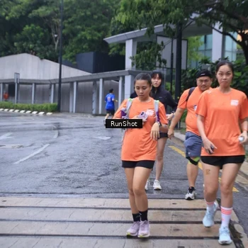 Runner Photo 7933132