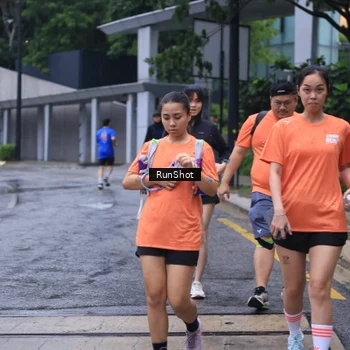 Runner Photo 7933133