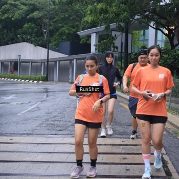 Runner Photo 7933138
