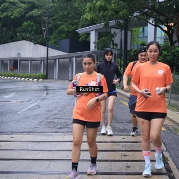 Runner Photo 7933139