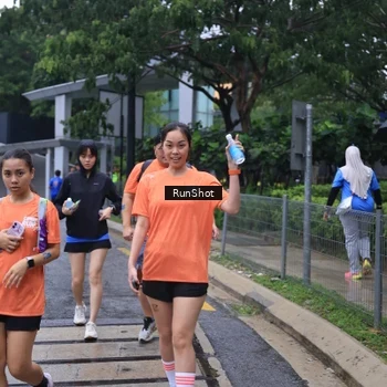 Runner Photo 7933141
