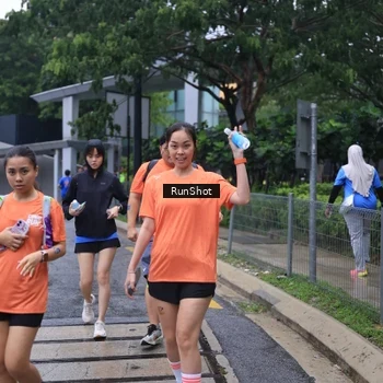 Runner Photo 7933143