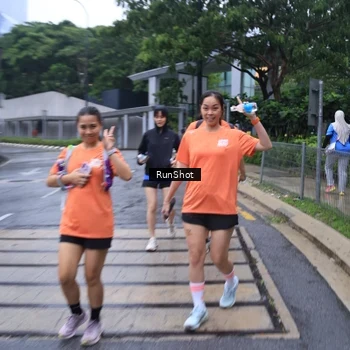 Runner Photo 7933145