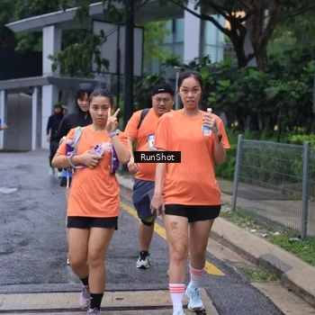 Runner Photo 7933147