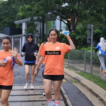 Runner Photo 7933148