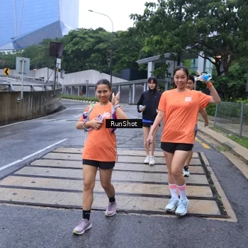 Runner Photo 7933149
