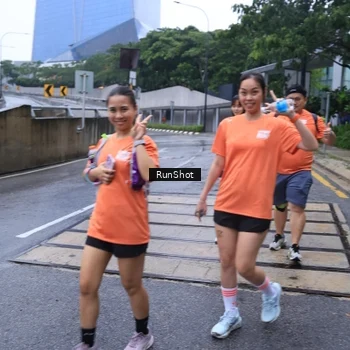Runner Photo 7933156