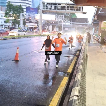 Runner Photo 7933159