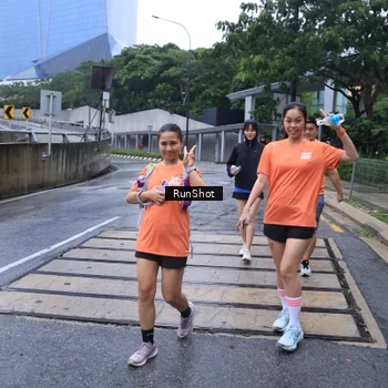 Runner Photo 7933178