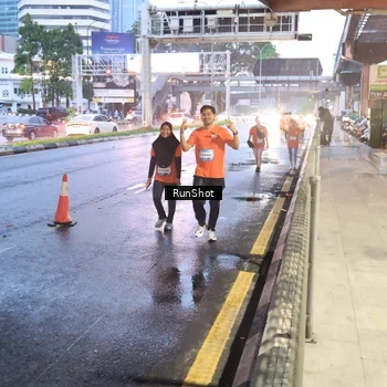Runner Photo 7933187