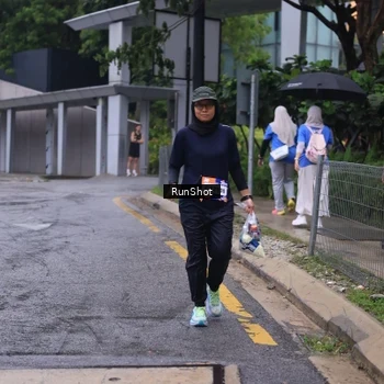 Runner Photo 7933191
