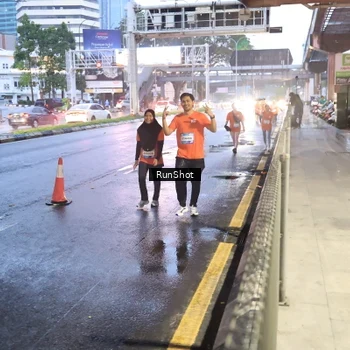 Runner Photo 7933196