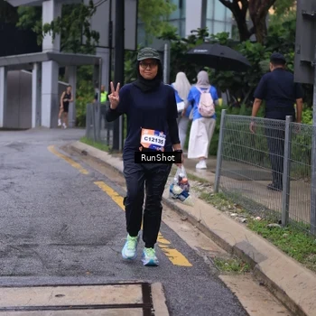 Runner Photo 7933202