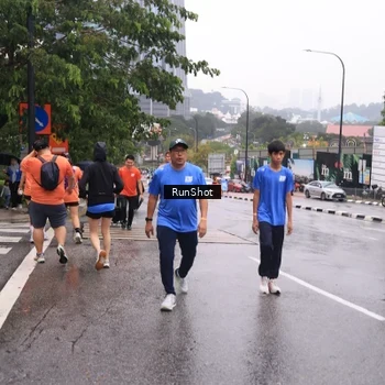 Runner Photo 7933211