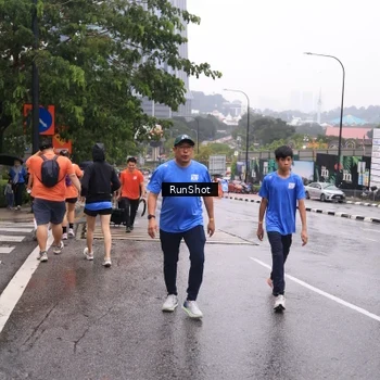 Runner Photo 7933212