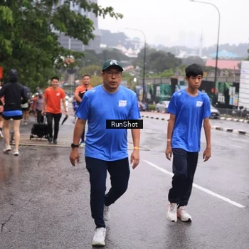 Runner Photo 7933221