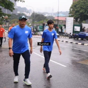 Runner Photo 7933223