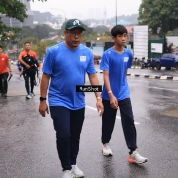 Runner Photo 7933227