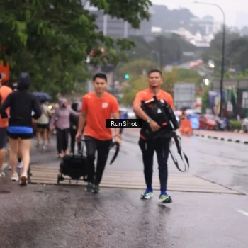 Runner Photo 7933234