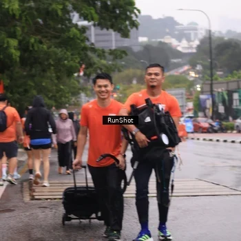 Runner Photo 7933247
