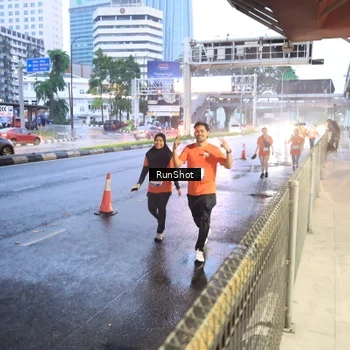 Runner Photo 7933285