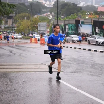 Runner Photo 7933297