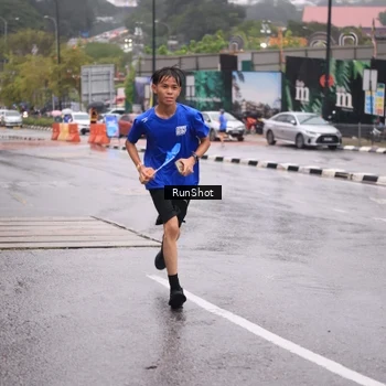 Runner Photo 7933298