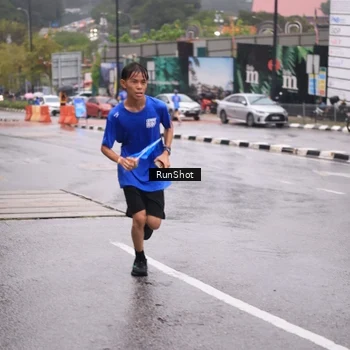 Runner Photo 7933299