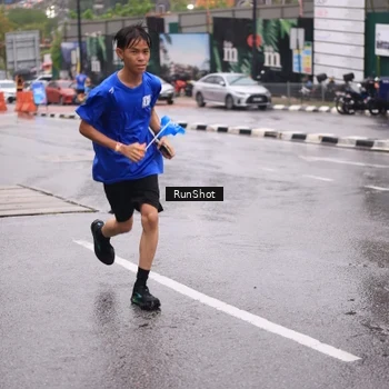 Runner Photo 7933302