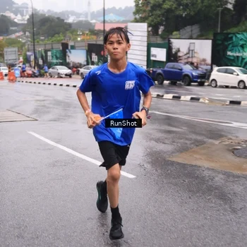 Runner Photo 7933312