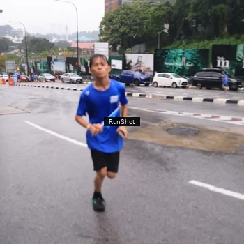 Runner Photo 7933313