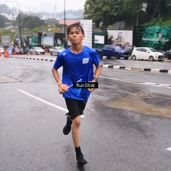 Runner Photo 7933314