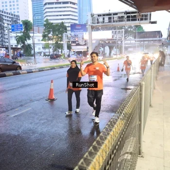 Runner Photo 7933315