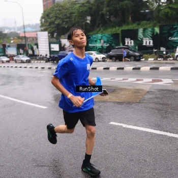 Runner Photo 7933319