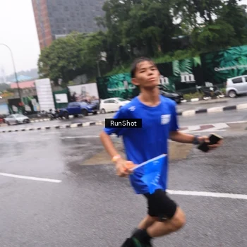 Runner Photo 7933321