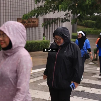Runner Photo 7933356