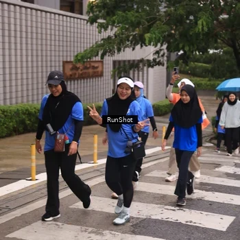 Runner Photo 7933389