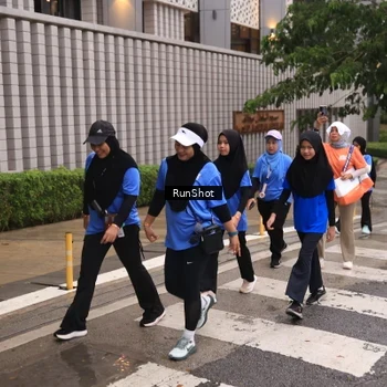 Runner Photo 7933401