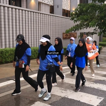 Runner Photo 7933403