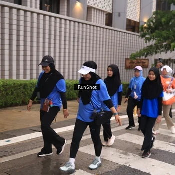 Runner Photo 7933406