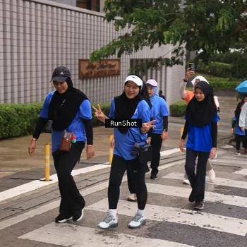Runner Photo 7933412