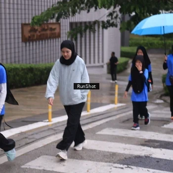 Runner Photo 7933417