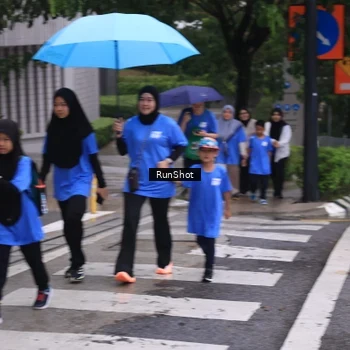 Runner Photo 7933436