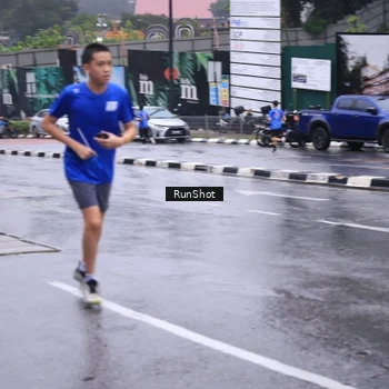 Runner Photo 7933442