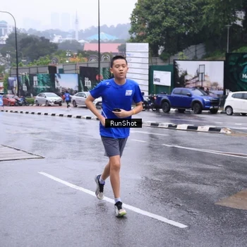 Runner Photo 7933448